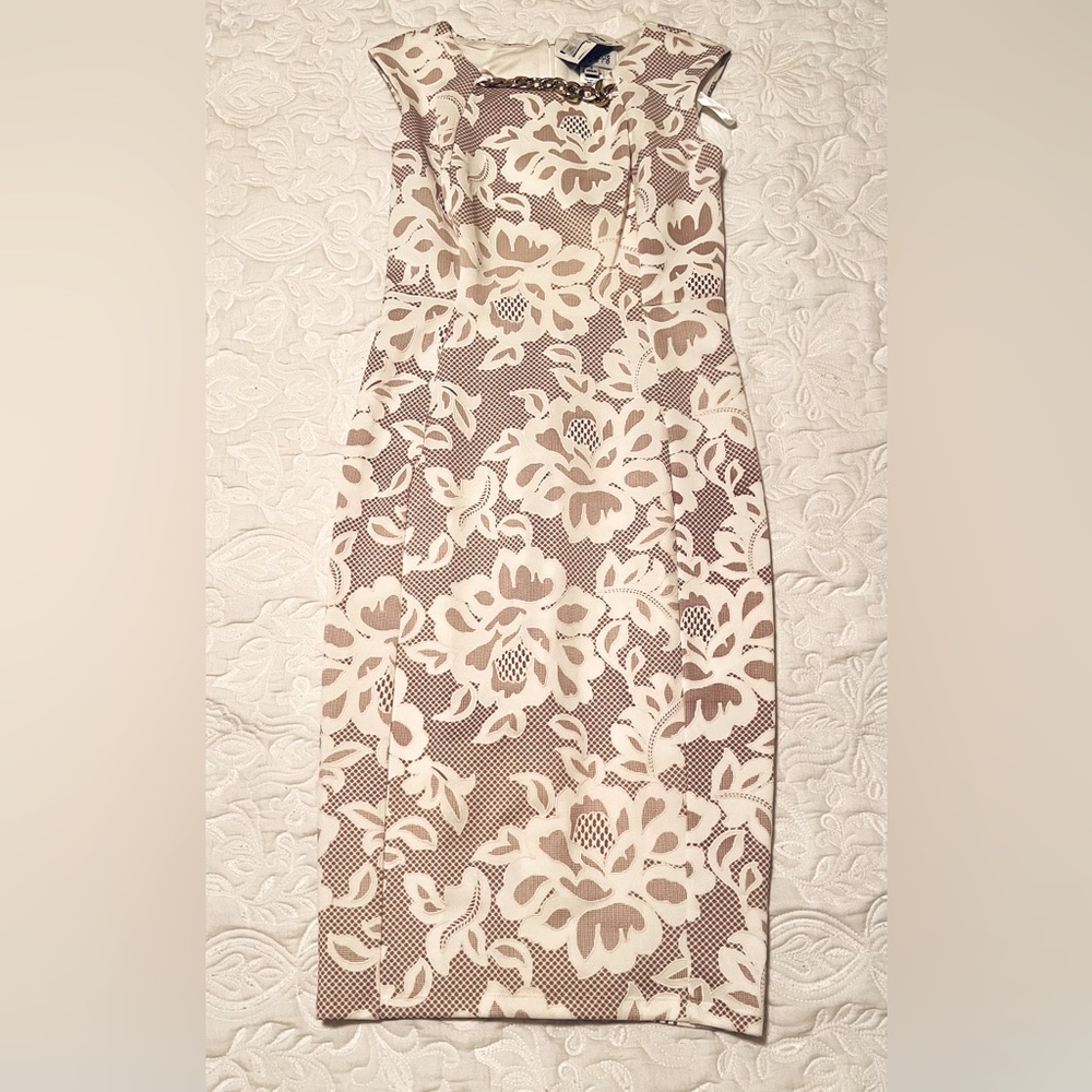En Focus Studios women’s dress size 4